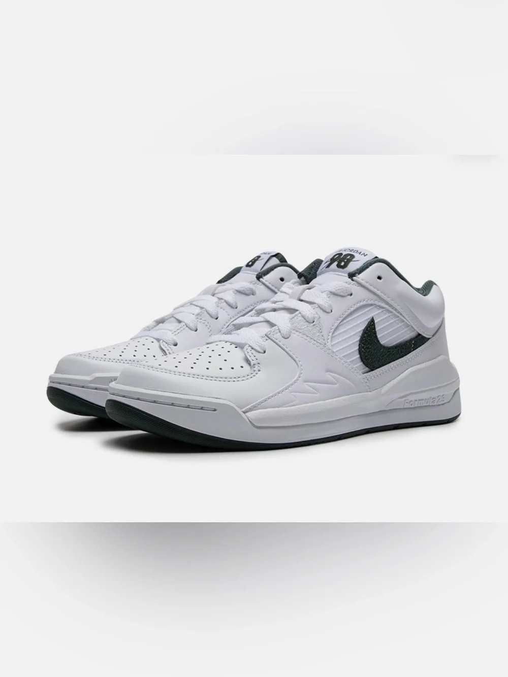 Nike Air Jordan Stadium 90 - big kid 6.5Y / Women’s 8 white with green